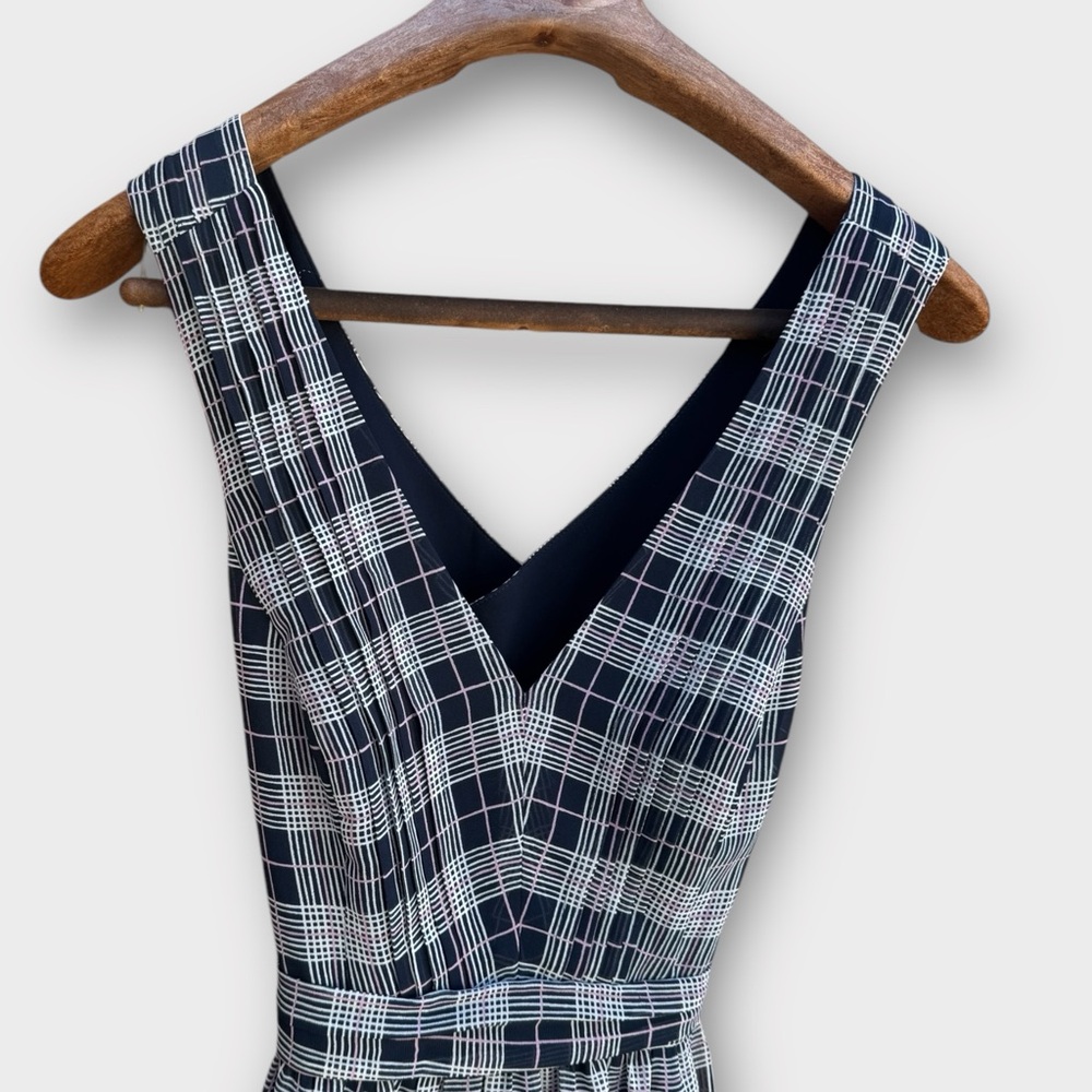 Club Monaco Cross-back Midi Dress - Picture 4 of 13